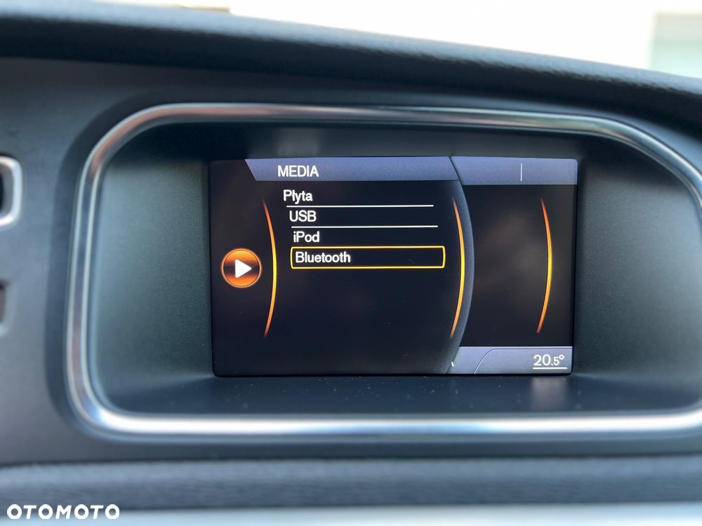 Volvo V40 D3 R Design - 23