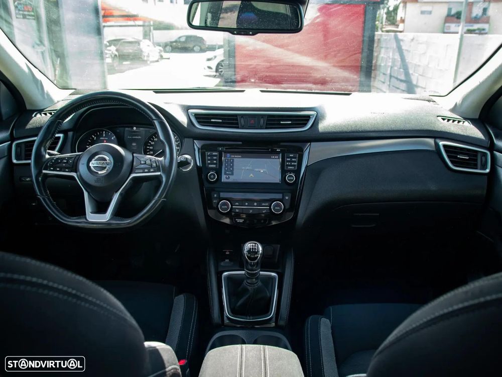 Nissan Qashqai 1.5 dCi N-Connecta 18 - 20