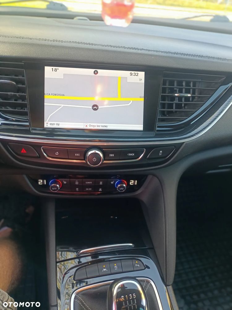 Opel Insignia 2.0 CDTI Innovation S&S - 2