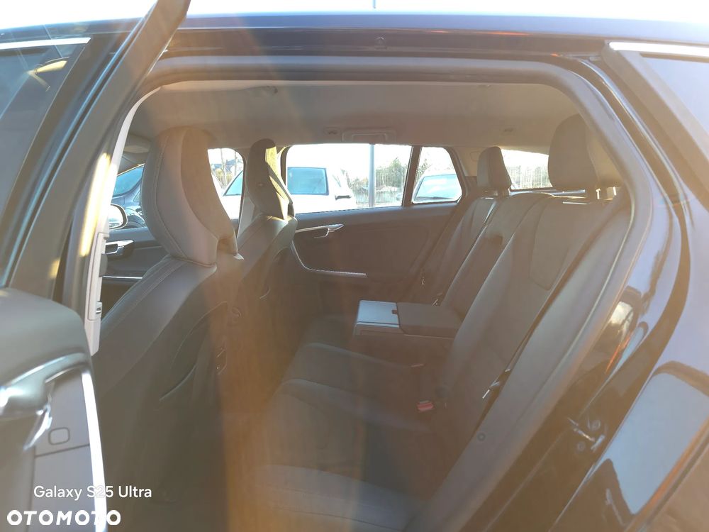 Volvo V60 D3 Momentum - 26