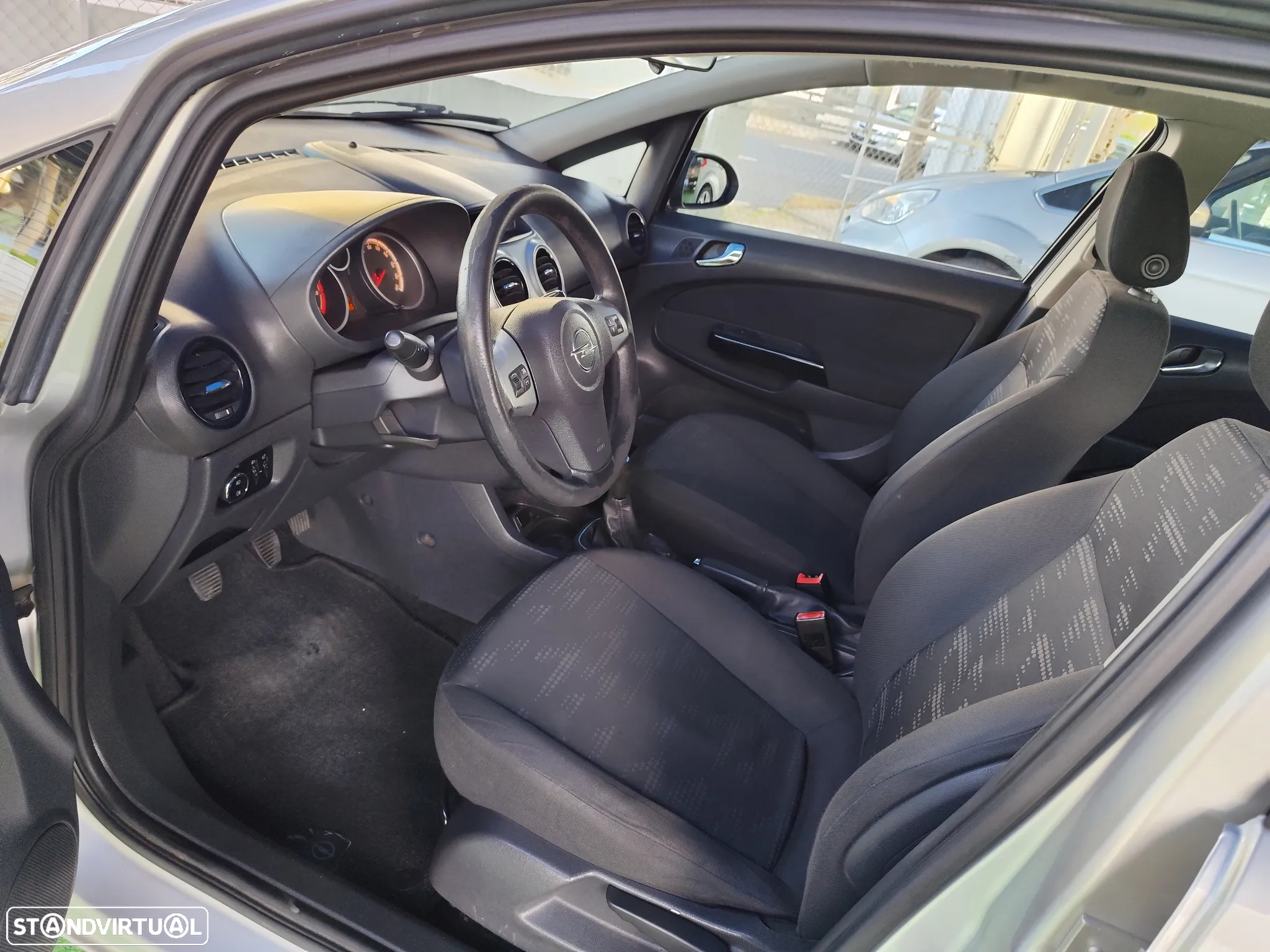 Opel Corsa 1.2 Enjoy - 17