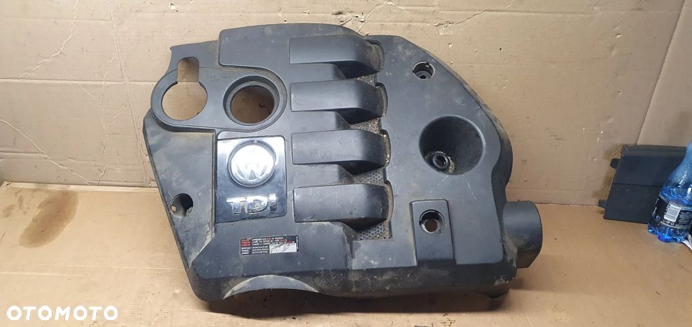 Osłona pokrywa silnika VW Passat B5 FL 1.9 TDI 038103925BE - 1