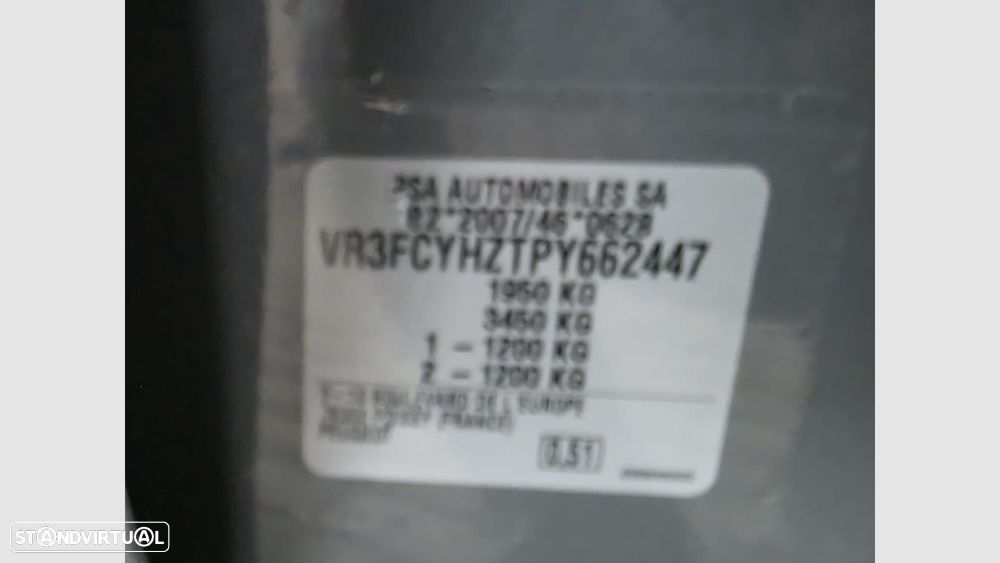 Peugeot 308 1.5 BlueHDi Allure EAT8 — fotografia 19
