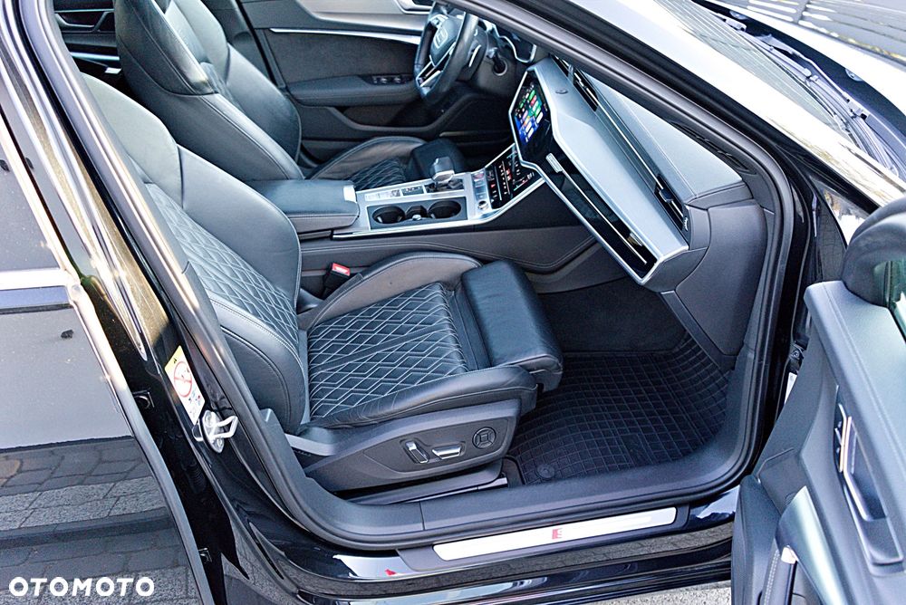 Audi S6 Avant - 24
