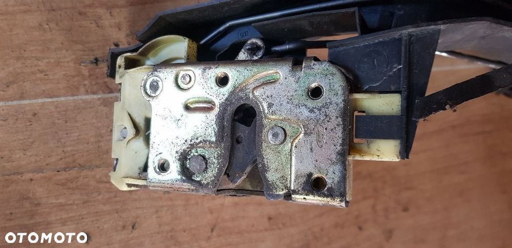 FORD FOCUS MK I ZAMEK DRZWI LEWY PRZÓD XS41-A21813-CF - 2