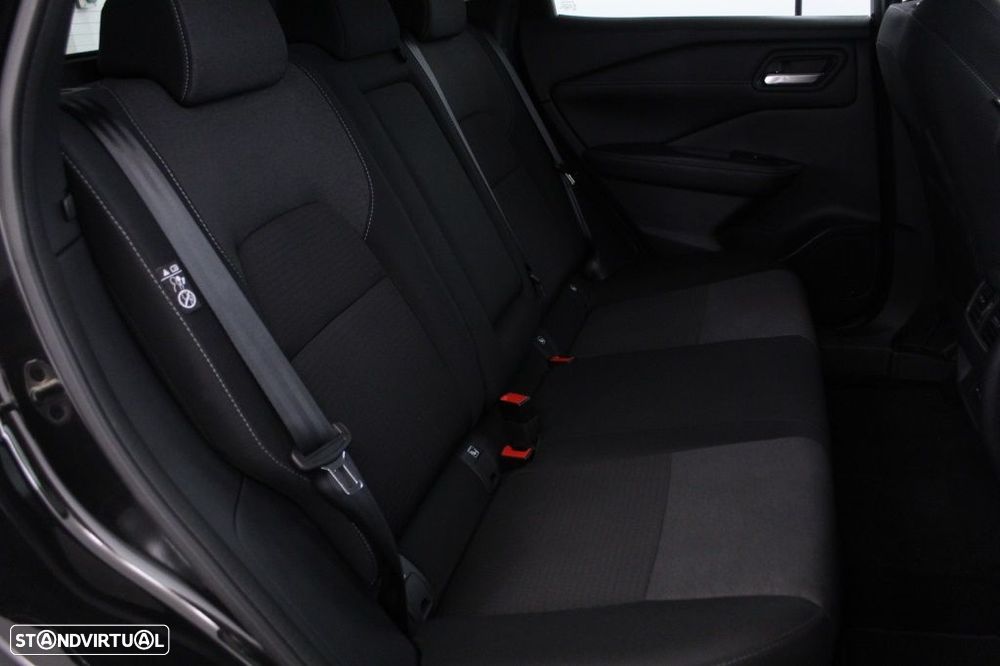 Nissan Qashqai 1.3 DIG-T N-Connecta LED+SKY - 15