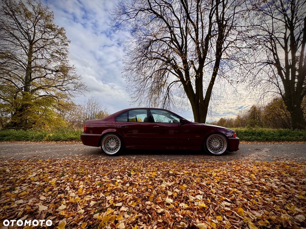 BMW Seria 5 540i - 7