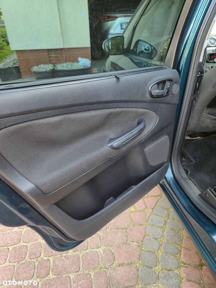 Ford Galaxy 2.0 TDCi Titanium - 11