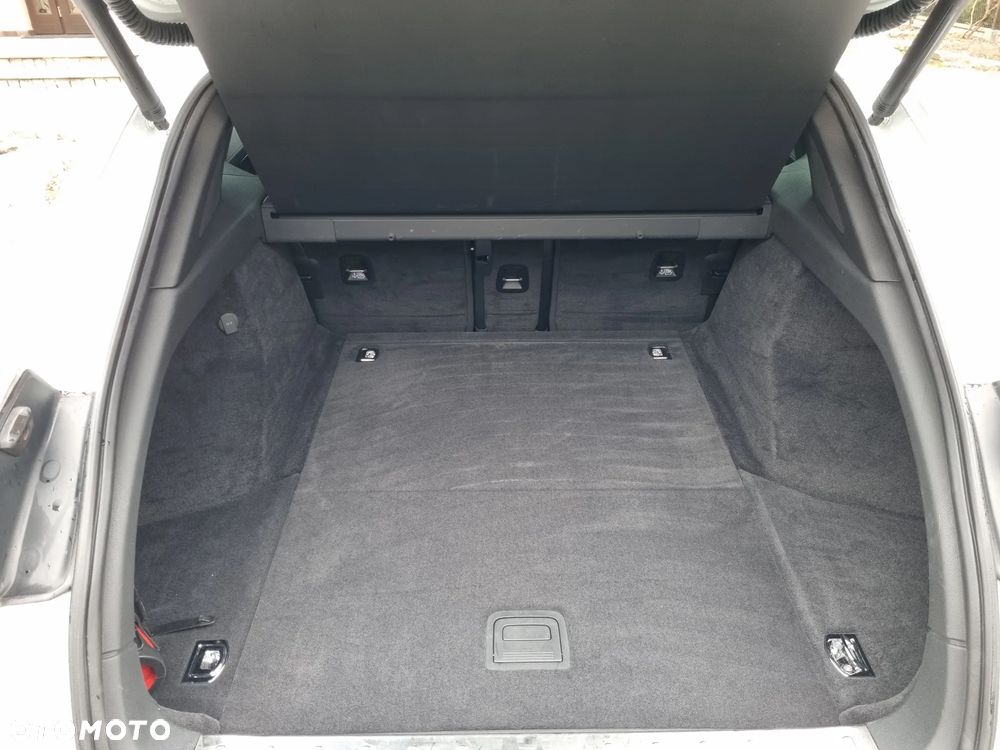 Porsche Panamera 4S Executive - 35