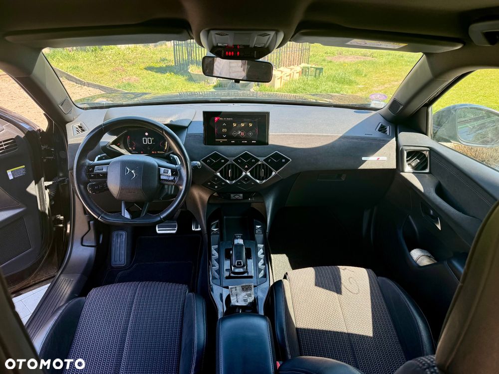DS Automobiles DS 3 Crossback 1.2 PureTech Performance Line + - 12