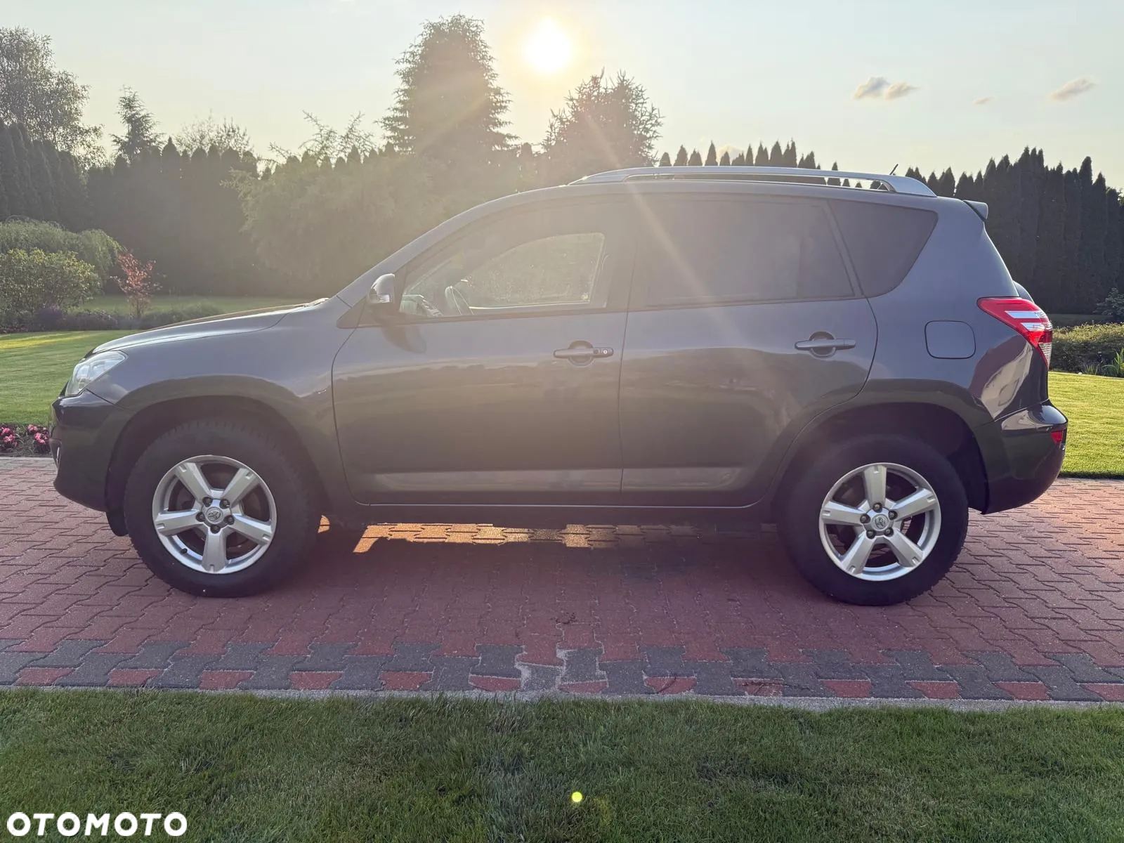 Toyota RAV4 2.2 D-4D 4x4 Comfort - 16