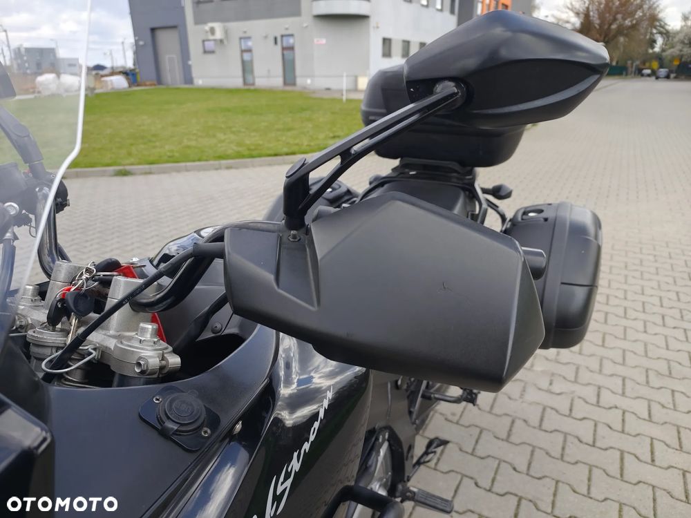 Suzuki V-STROM - 9