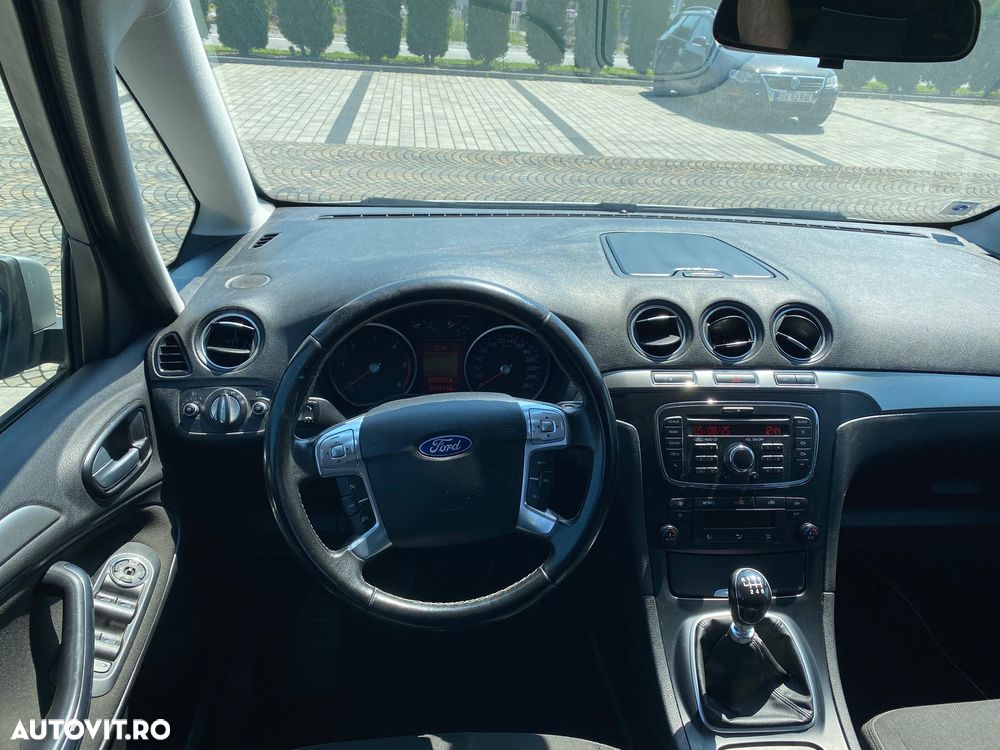 Ford Galaxy - 7