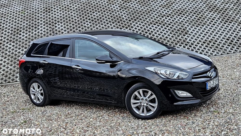 Hyundai i30 1.6 CRDi Automatik Style - 11