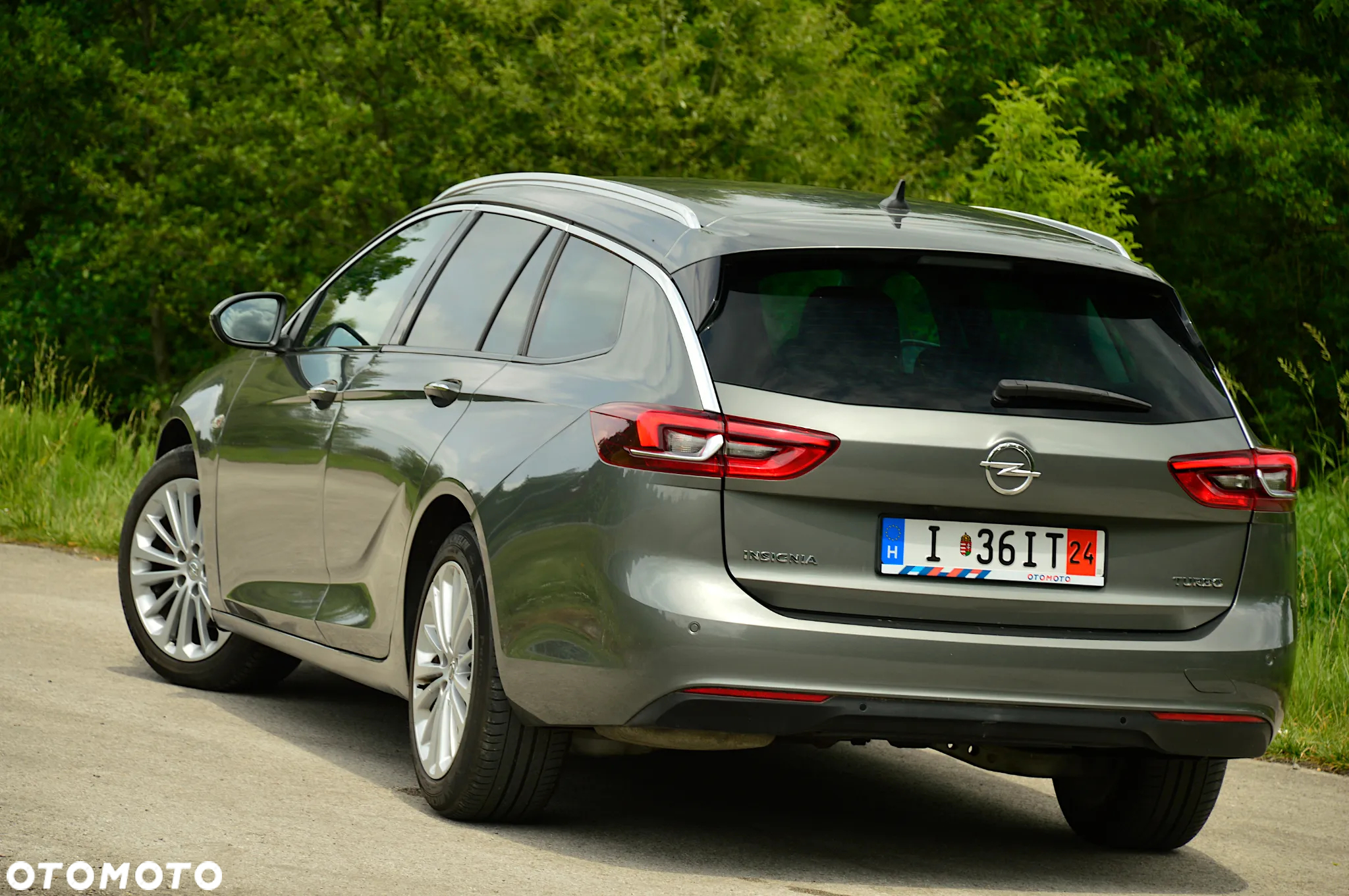 Opel Insignia 1.5 T Exclusive S&S - 36