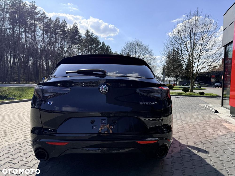 Alfa Romeo Stelvio - 28