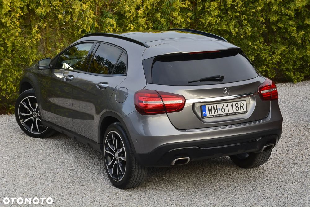 Mercedes-Benz GLA 200 7G-DCT AMG Line - 7