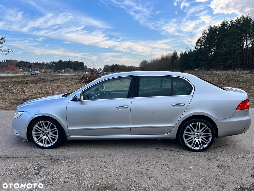 Skoda Superb 2.0 TSI Platinum DSG - 2