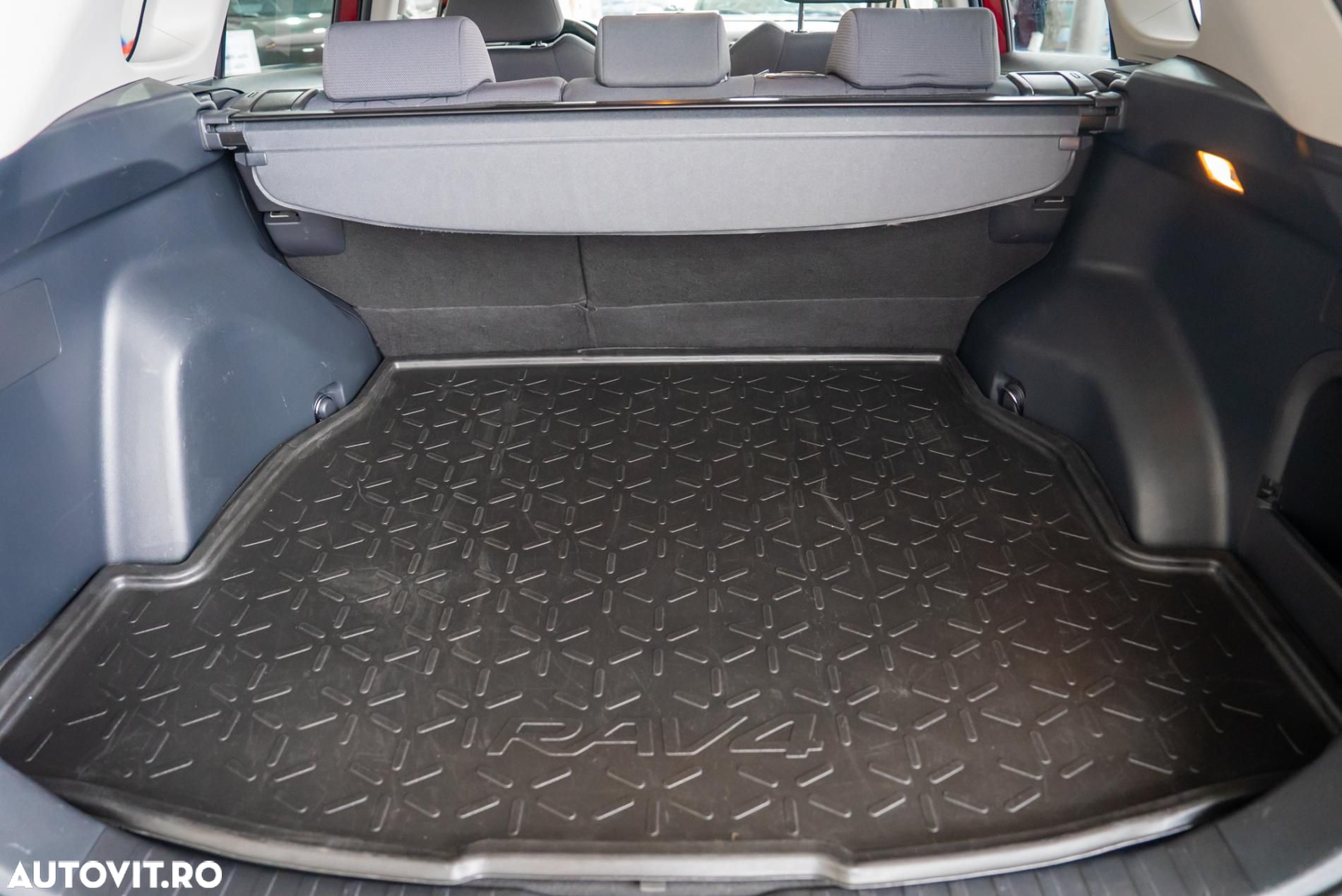 Toyota RAV4 2.5 4x2 Hybrid Business Edition - 23