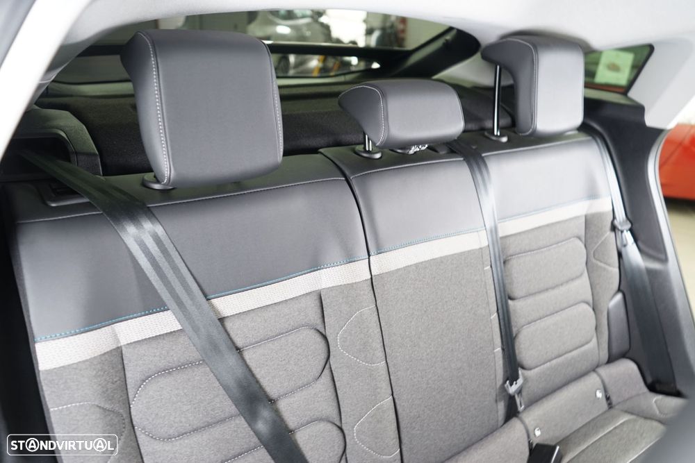 Citroën C4 1.2 PureTech Shine - 36