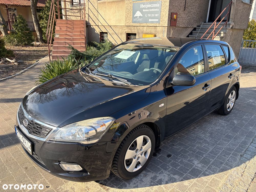 Kia Ceed 1.4 Comfort - 1