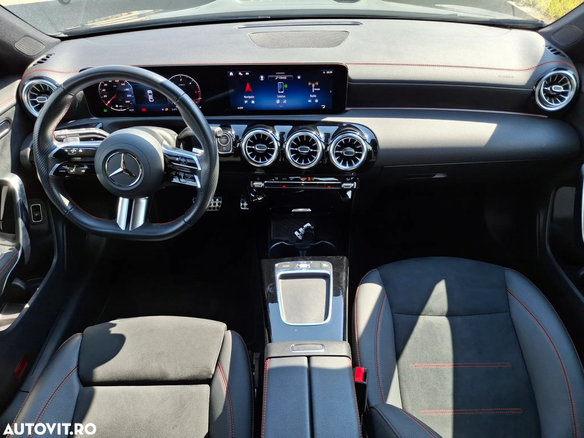 Mercedes-Benz CLA - 12