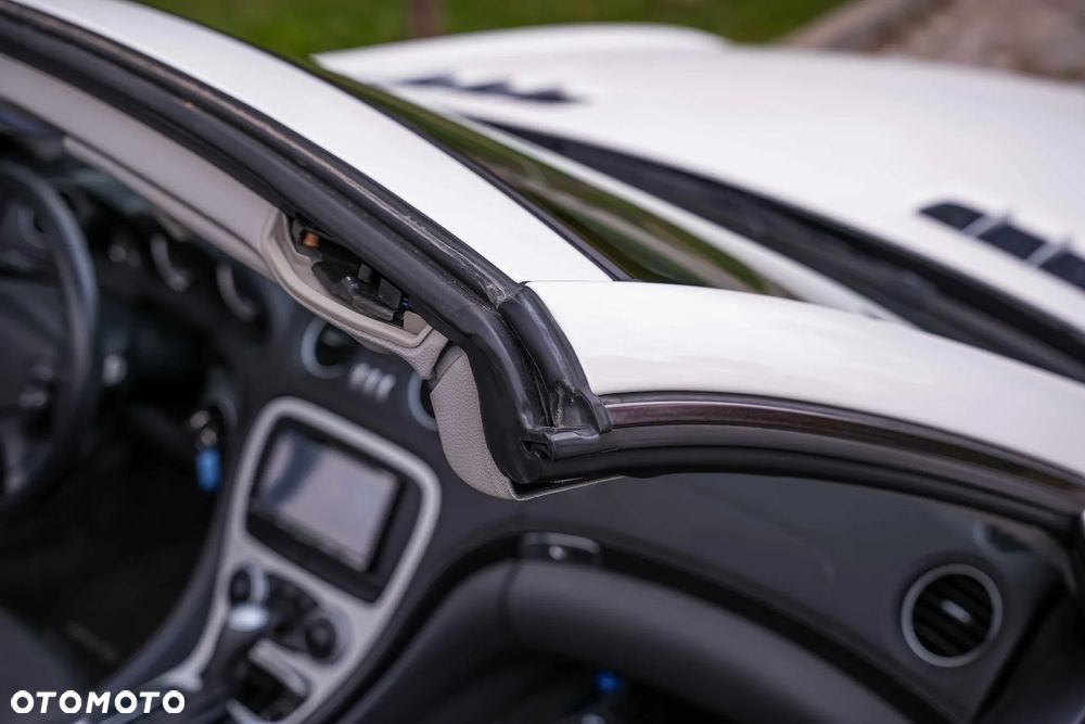 Mercedes-Benz SL - 33