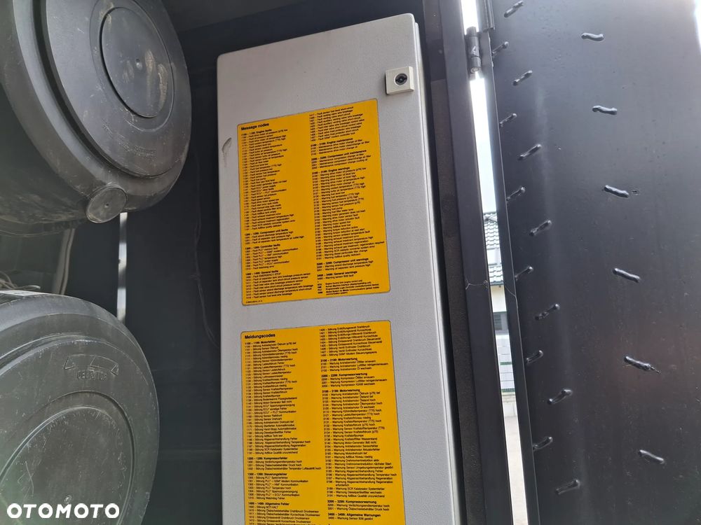 Inny Kompresor Śrubowy Mobilny Kaeser M350 Sigma Wydajność Do 34m3/min Ciśnienie Robocze Do 14 BAR Silnik Mercedes-Benz 6 Cylindrów Potężny Mobilny Kompresor Świetny Stan 7700 MTH Sterownik SIGMA CONTROL MOBIL Po Kompletnym Serwisie Gotowy Do Pracy Zastosowania: Piaskowanie / Czyszczenie Suchym Lodem / Technologia wiercenia itp. - 22