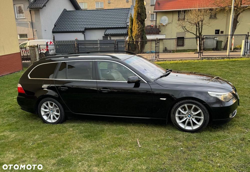 BMW Seria 5 525i - 6