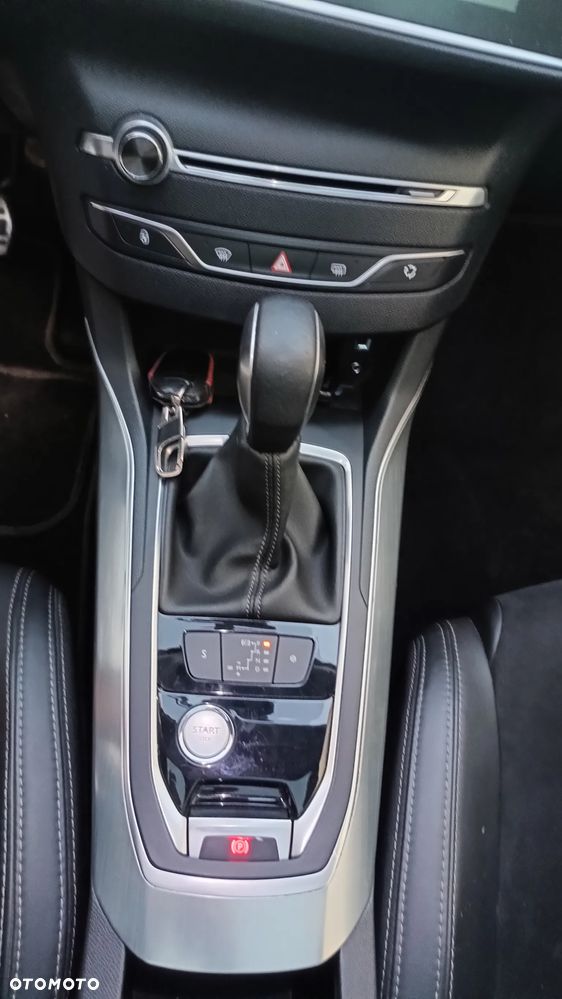 Peugeot 308 - 16