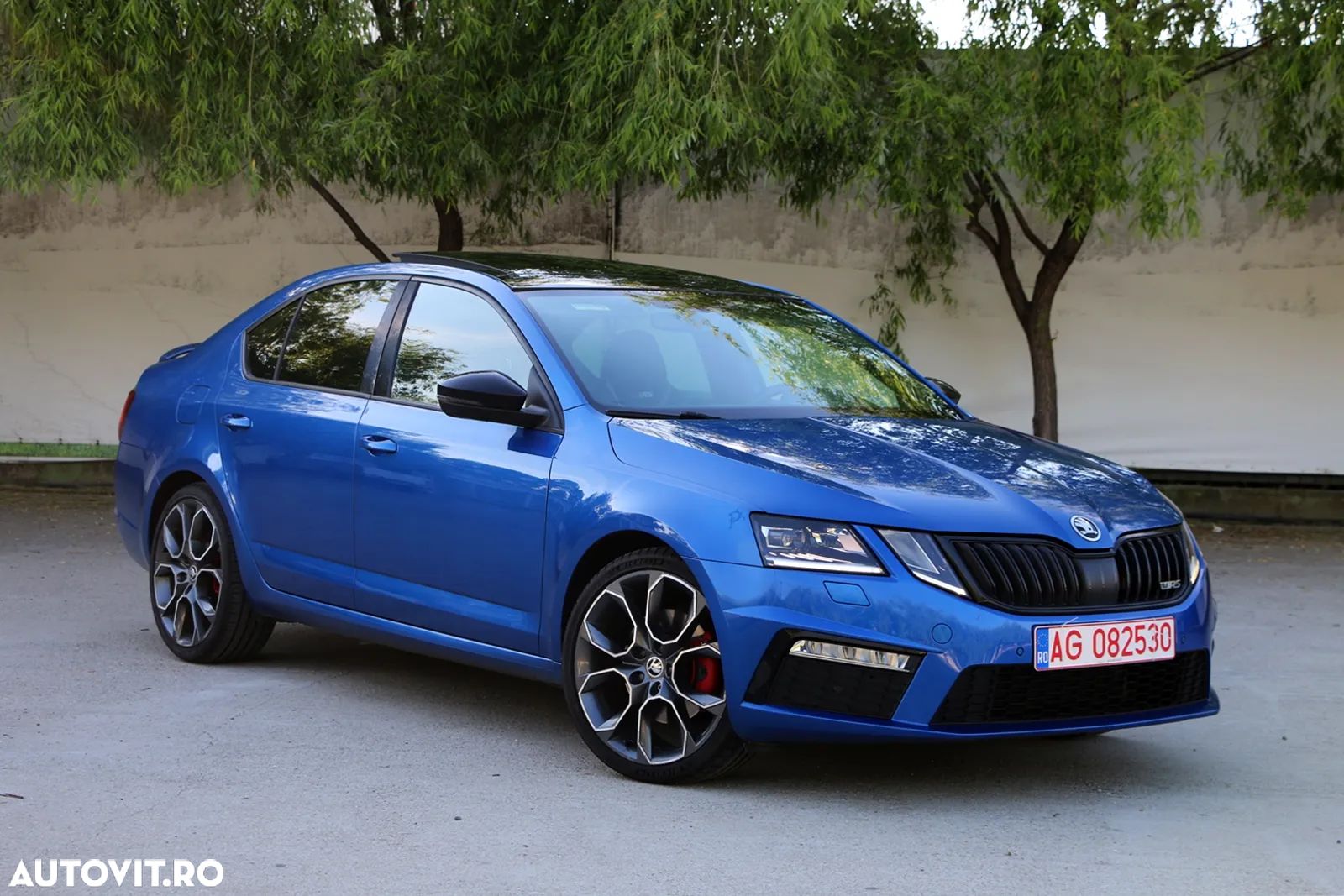 Skoda Octavia 2.0 TDI DSG RS - 1