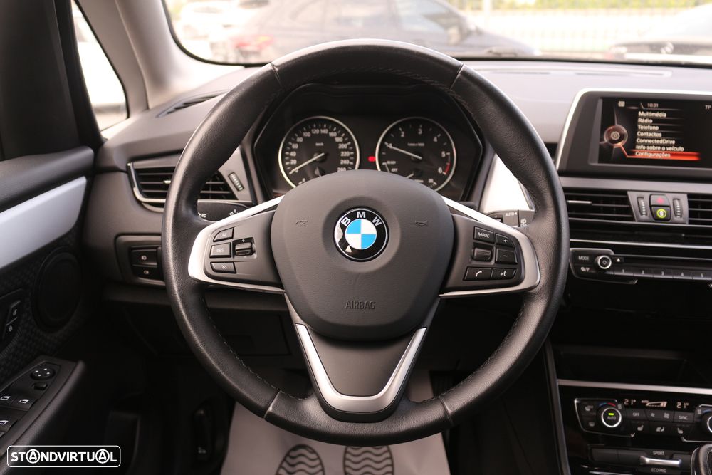 BMW 216 Active Tourer d - 13