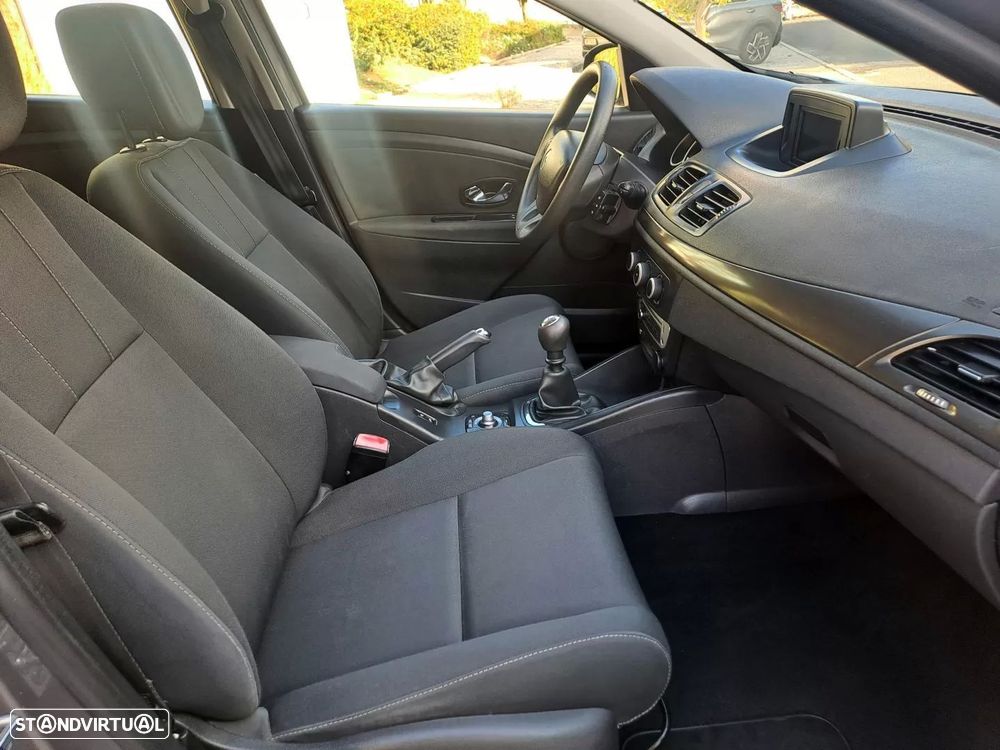 Renault Mégane Sport Tourer 1.5 dCi Comfort SS - 21