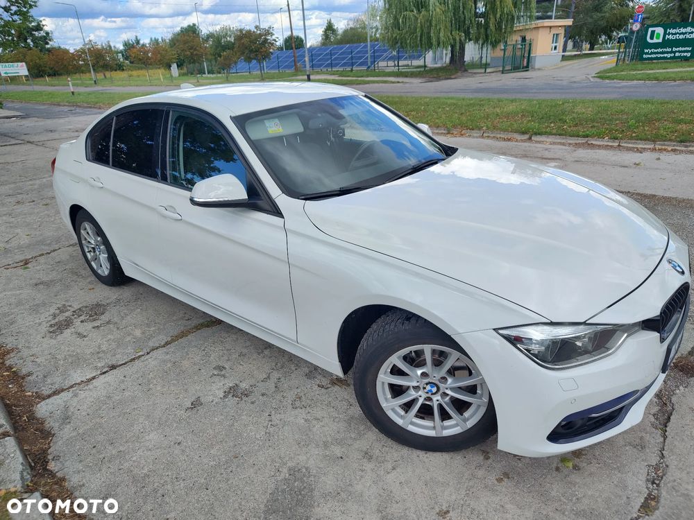 BMW Seria 3 318i GPF Luxury Line Purity - 9