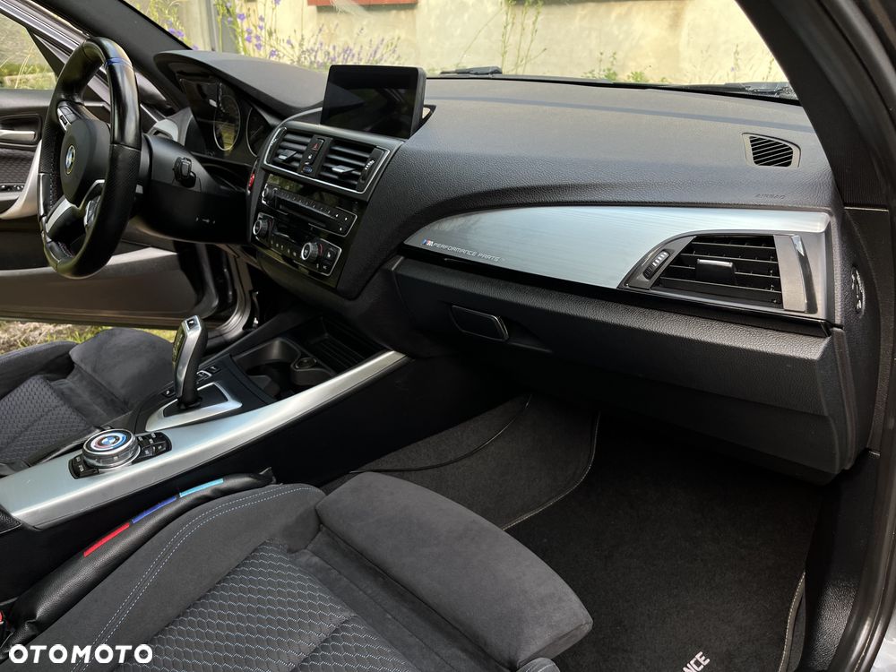 BMW Seria 1 120d xDrive M Sport Shadow - 13