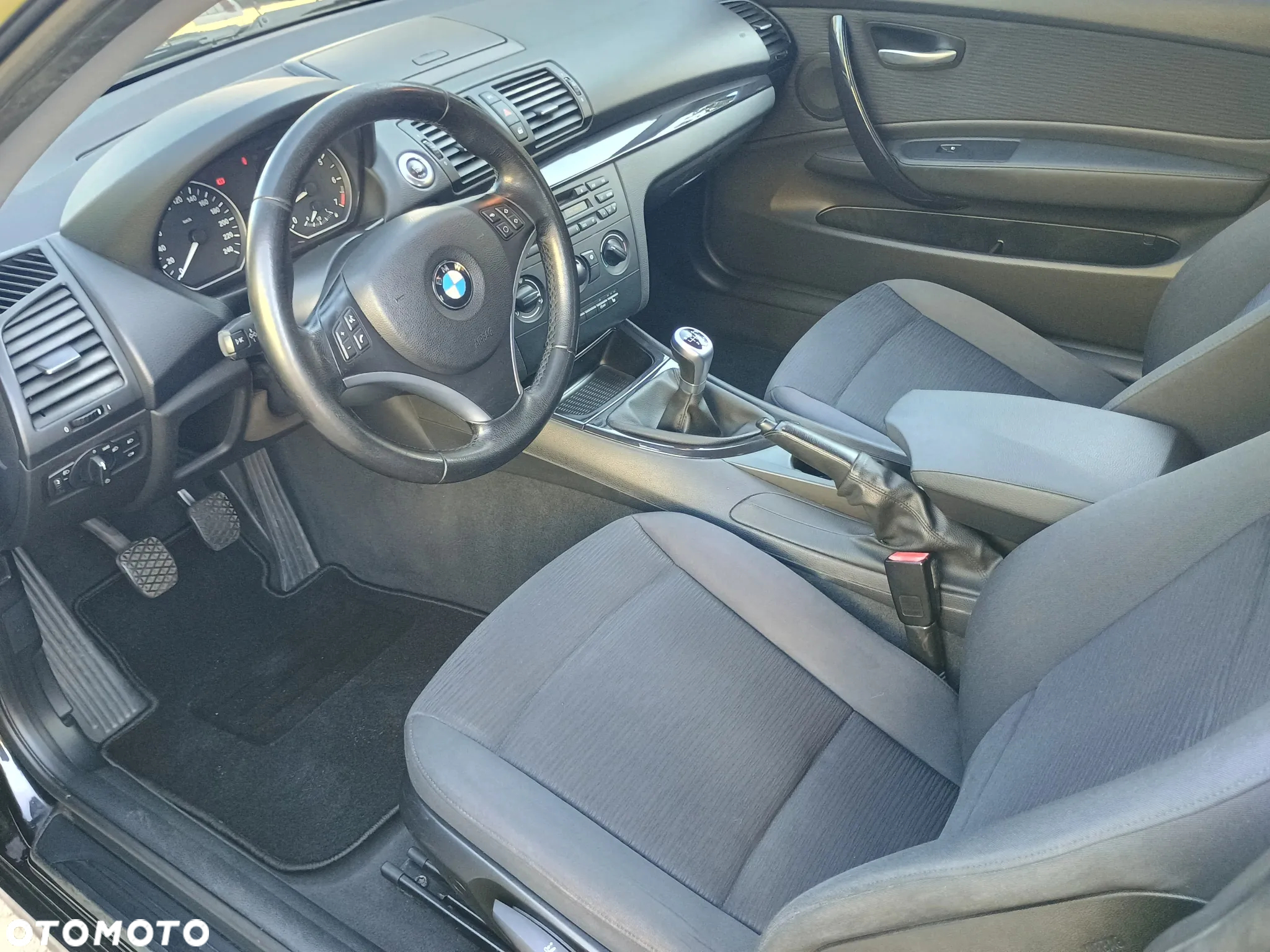 BMW Seria 1 116i - 11