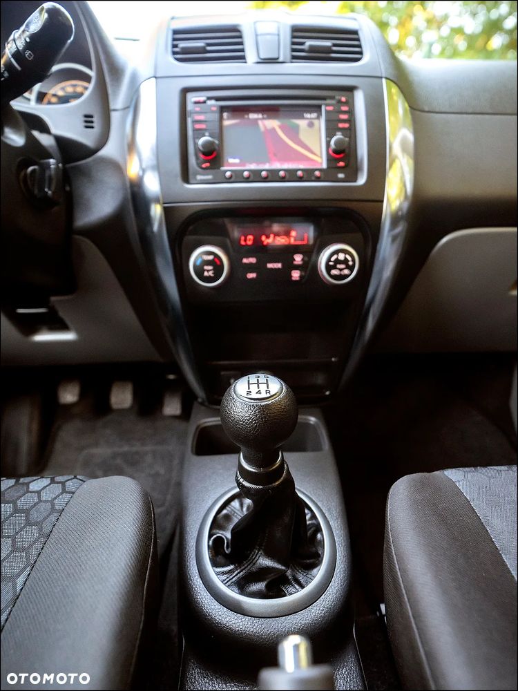 Suzuki SX4 - 25