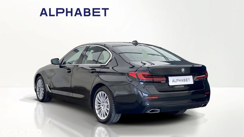 BMW Seria 5 520d xDrive MHEV - 3