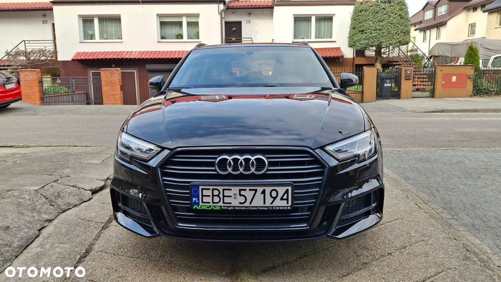 Audi A3 Sportback 2.0 TDI S tronic S line Sportpaket - 19