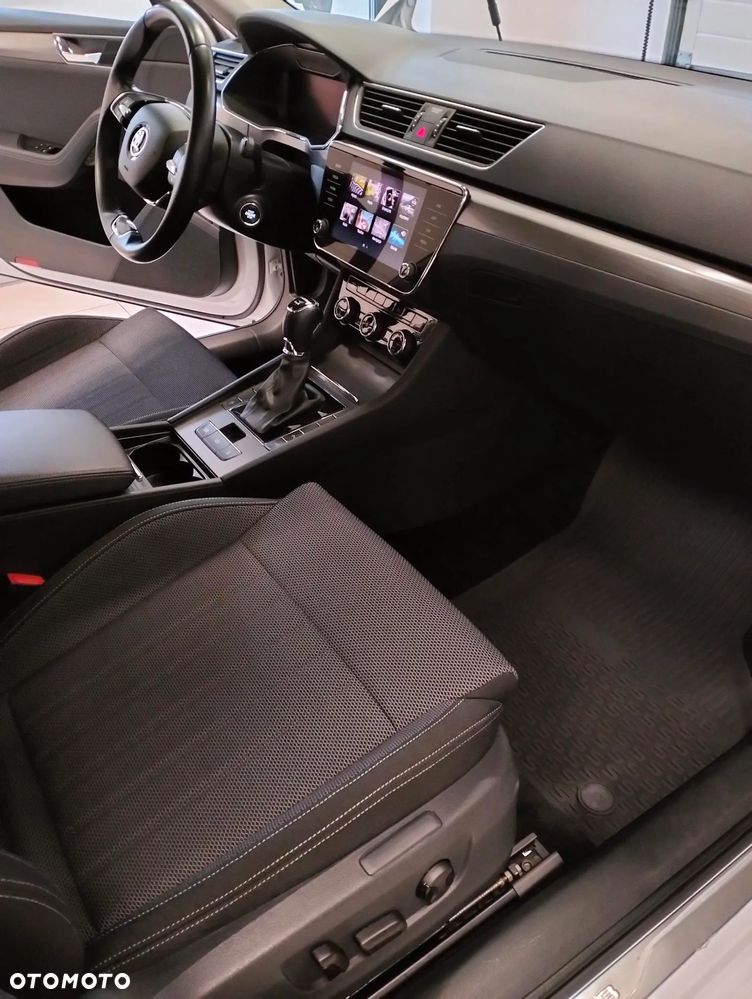 Skoda Superb 2.0 TDI SCR 4x4 Style DSG - 17