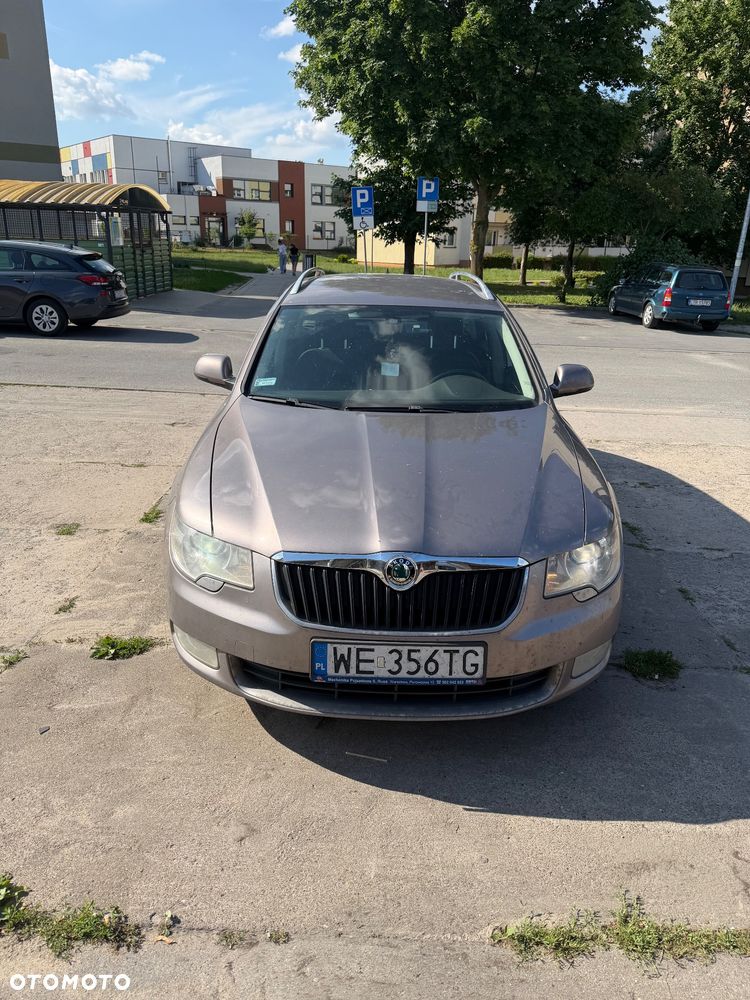 Skoda Superb 2.0 TDI Comfort DSG - 1