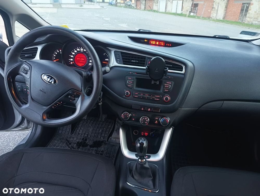 Kia Ceed - 3