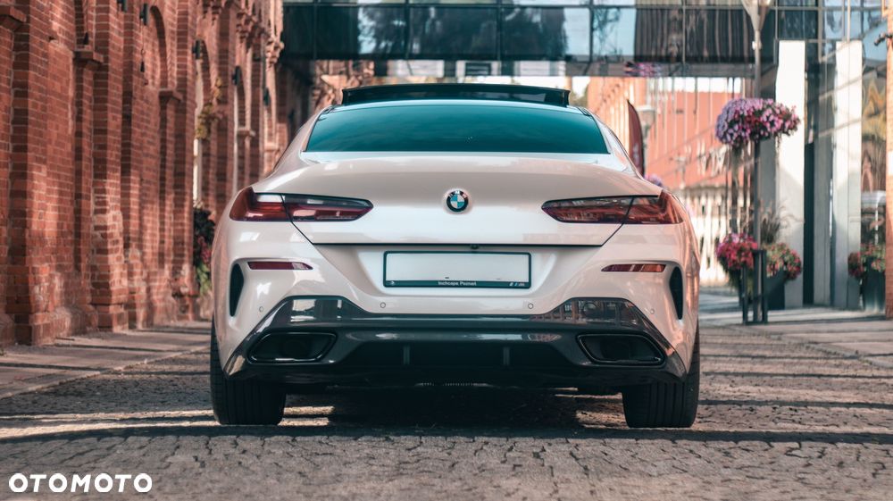 BMW Seria 8 - 4