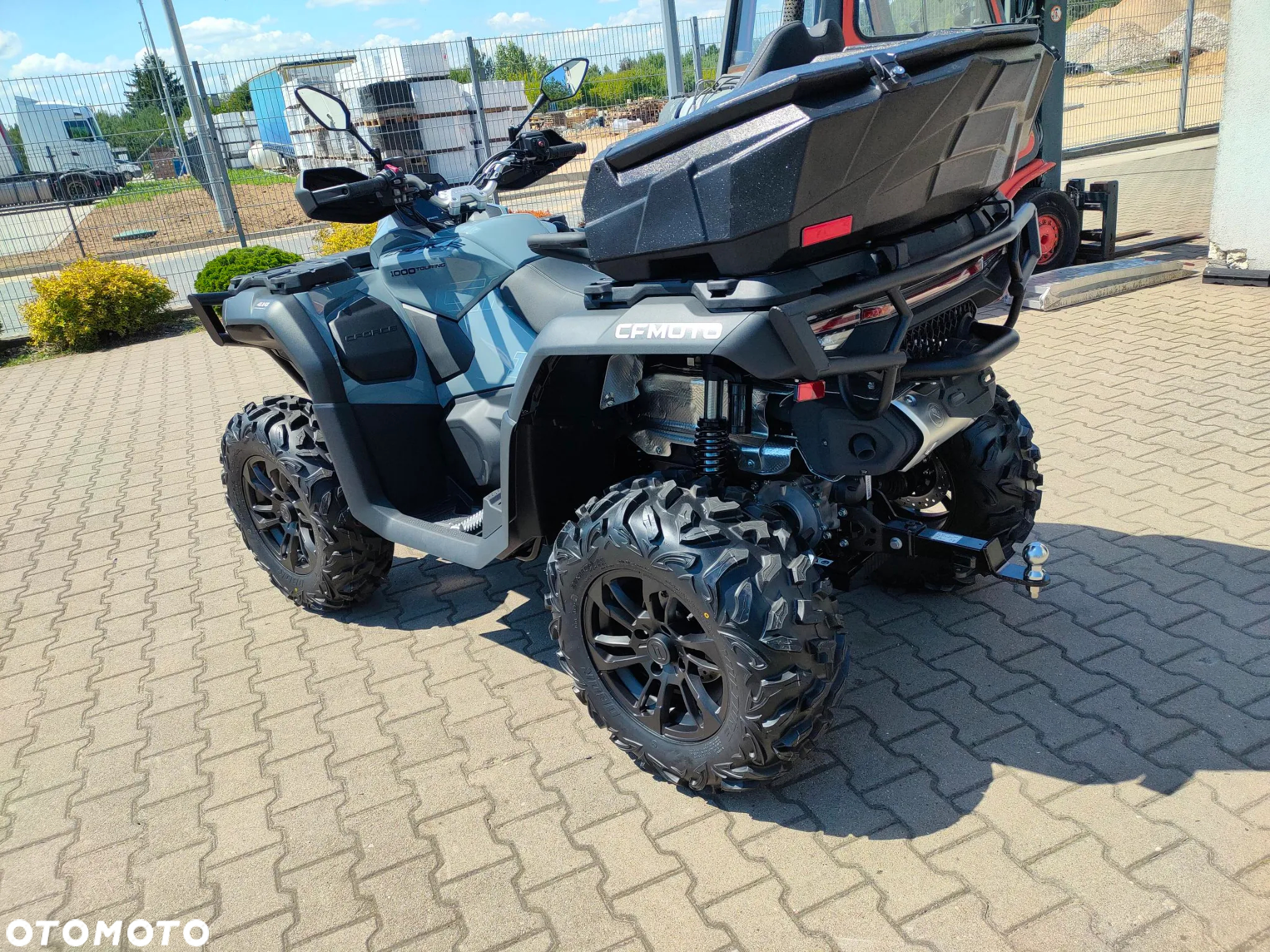 CFMoto CForce - 16