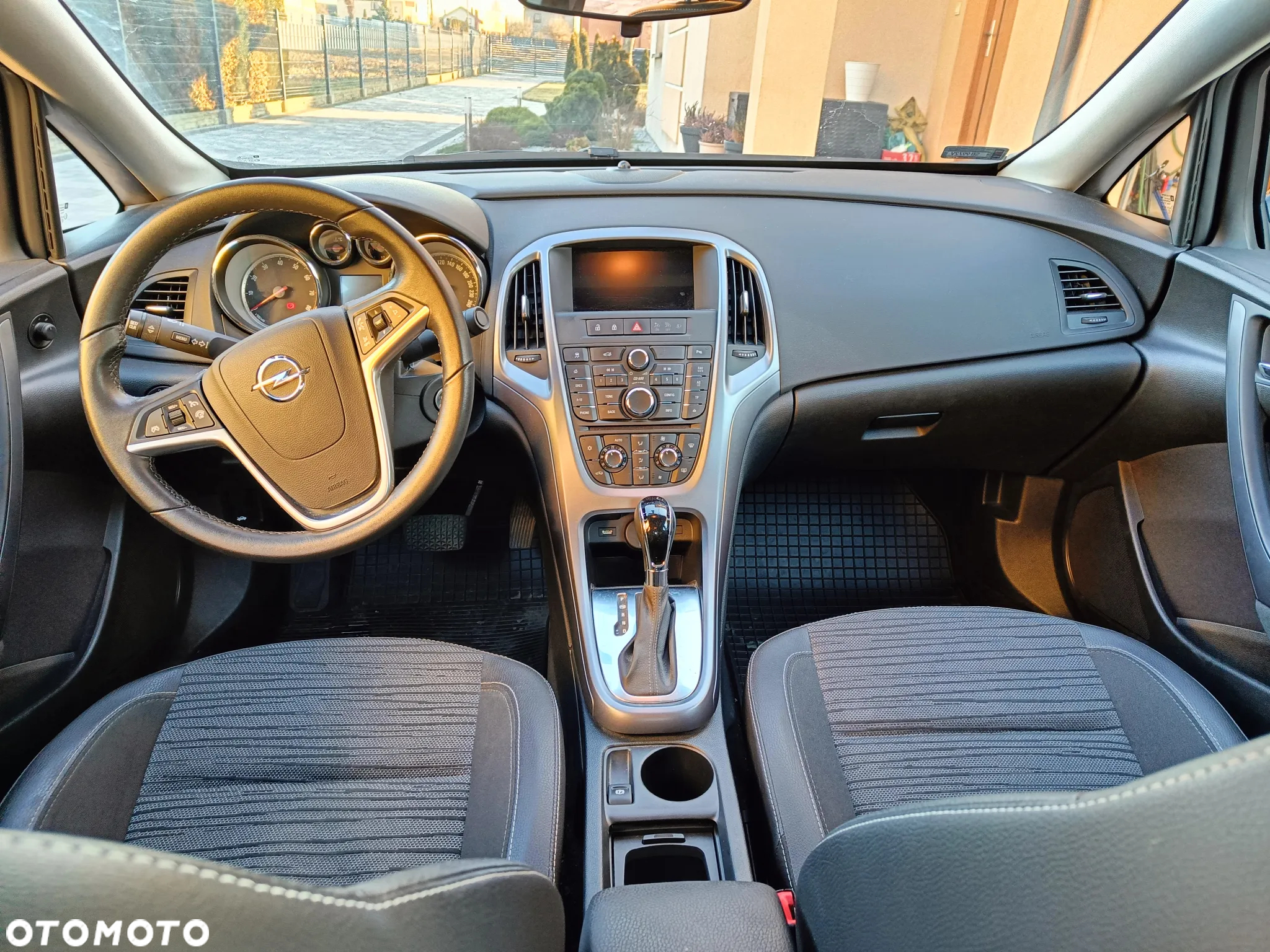 Opel Astra IV 1.4 T Business - 7