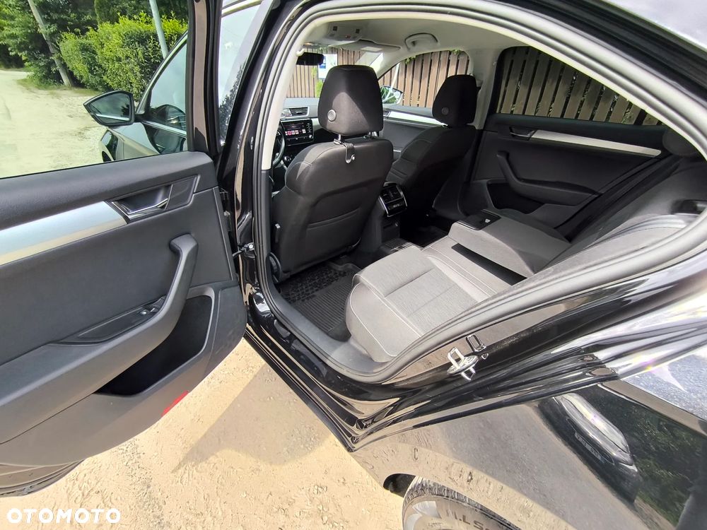 Skoda Superb 1.4 TSI ACT DSG Ambition - 16