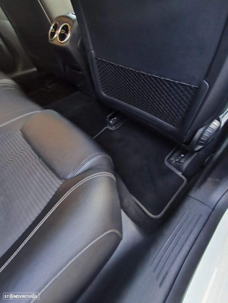 Mercedes-Benz CLA 200 - 16