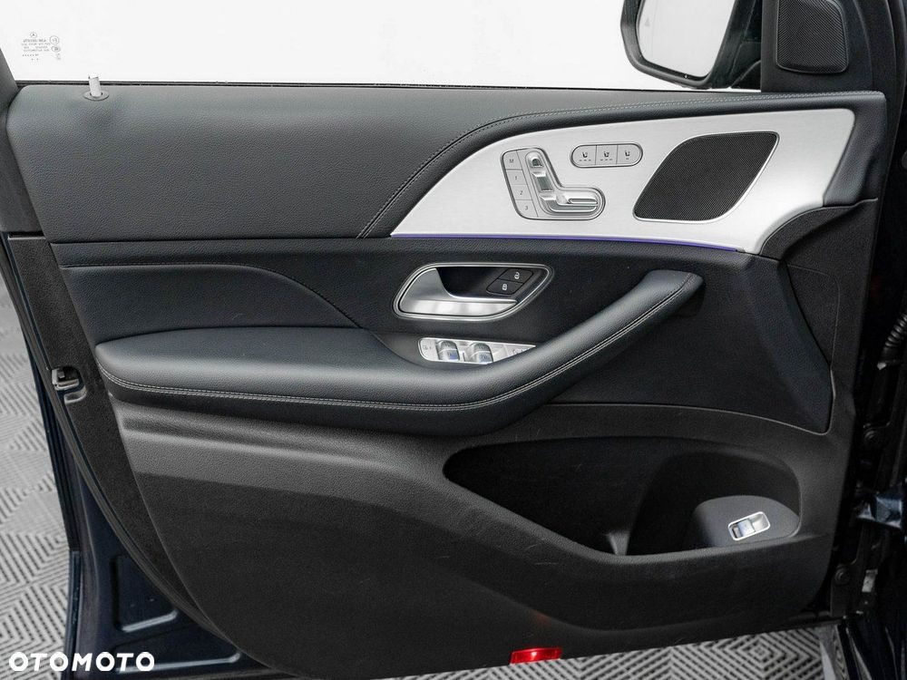 Mercedes-Benz GLE - 12