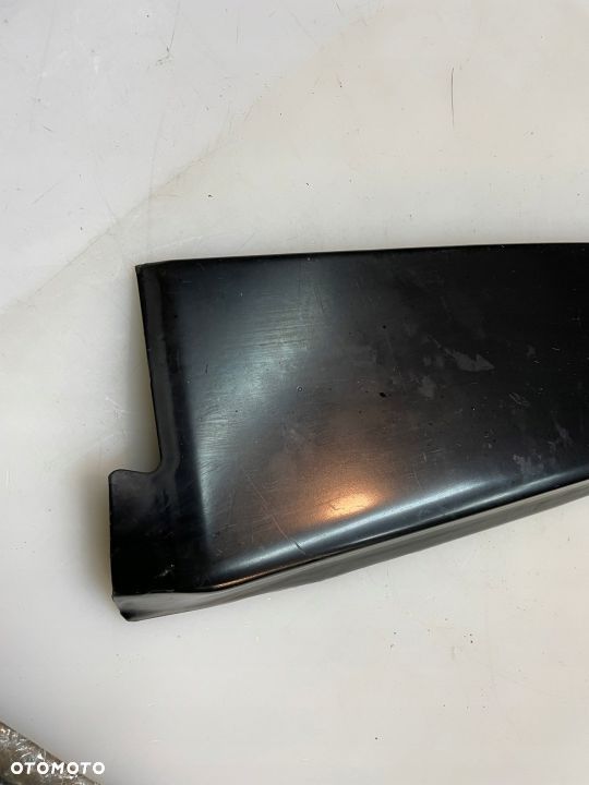 OSŁONA SŁUPKA PRAWA AUDI A3 8L 3D 8L3853290 - 2