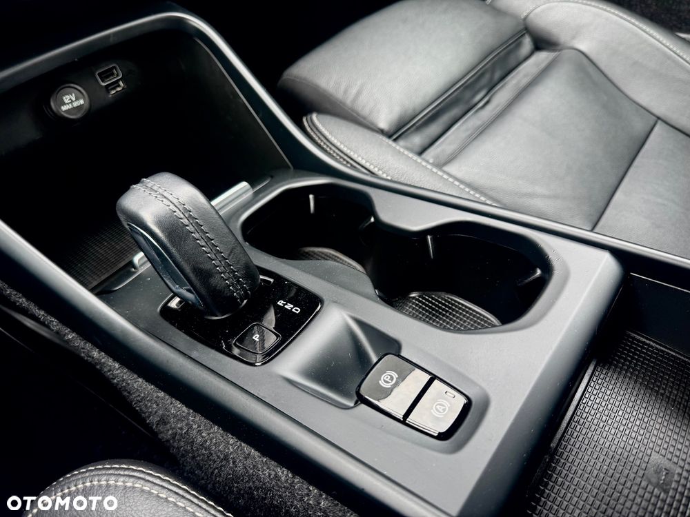 Volvo XC 40 T5 Recharge DKG Inscription - 23